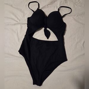 Shade & Shore Elegant Black Swimsuit